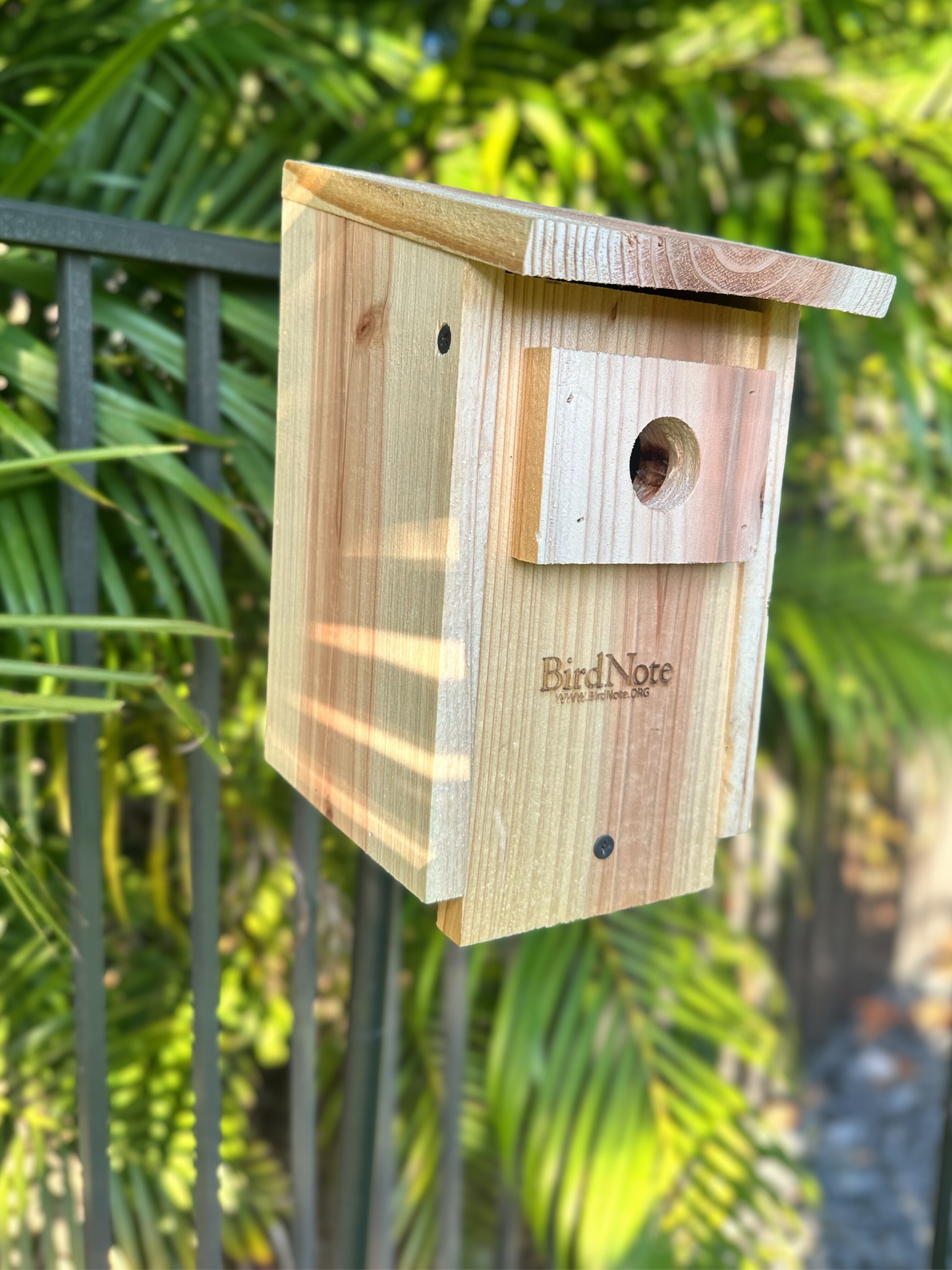 Chickadee/Nuthatch Nesting Box