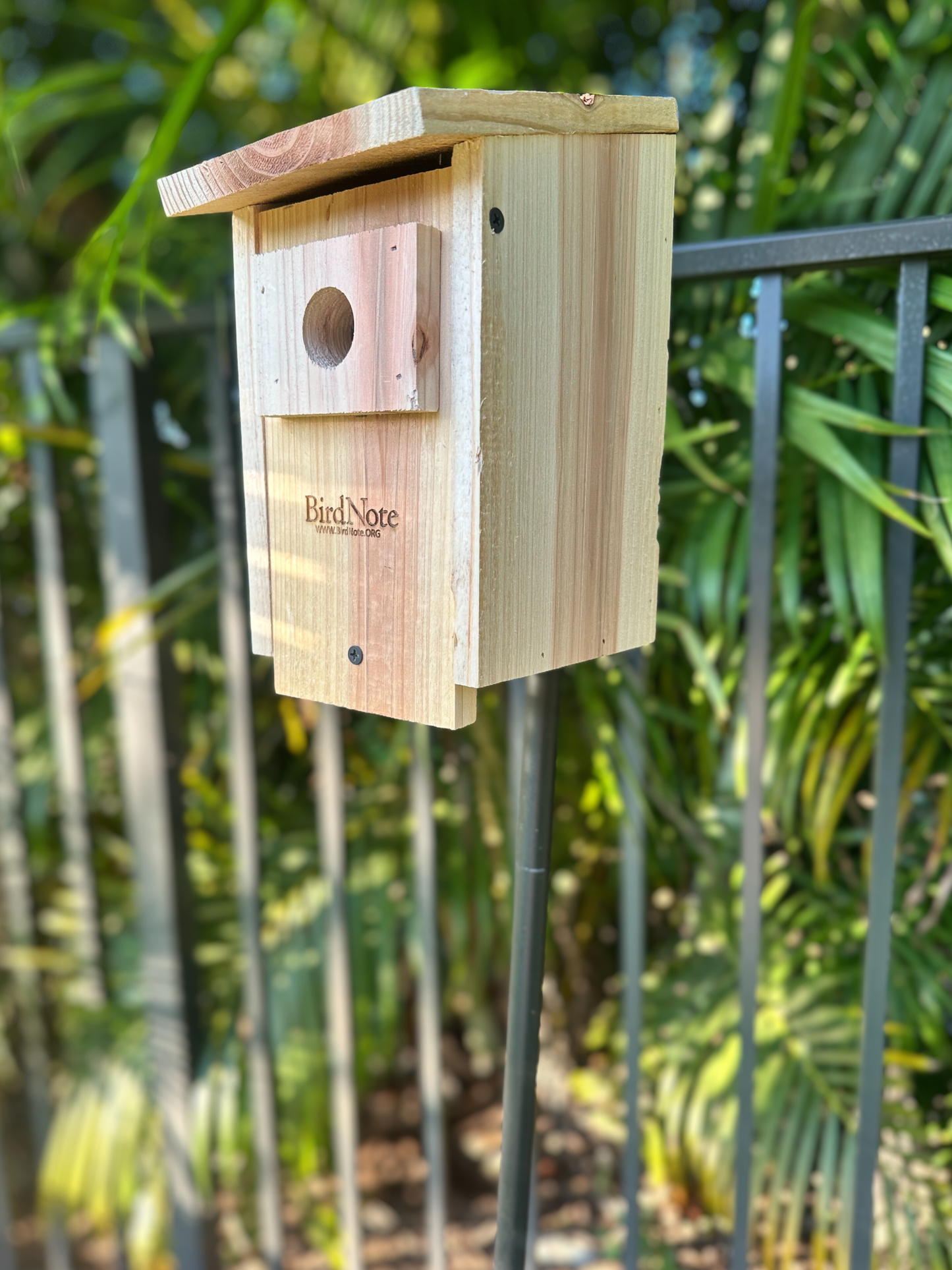 Chickadee/Nuthatch Nesting Box